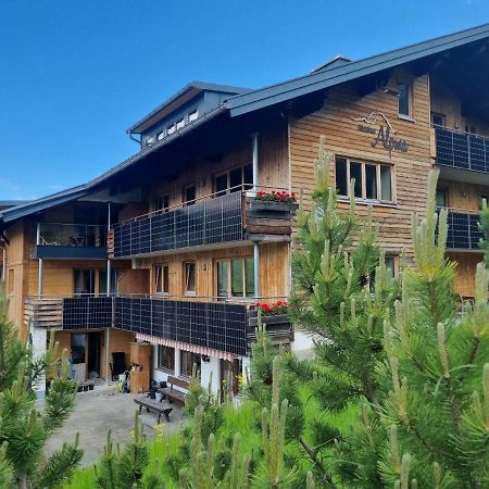 Gästehaus Alpina Riezlern Exterior foto